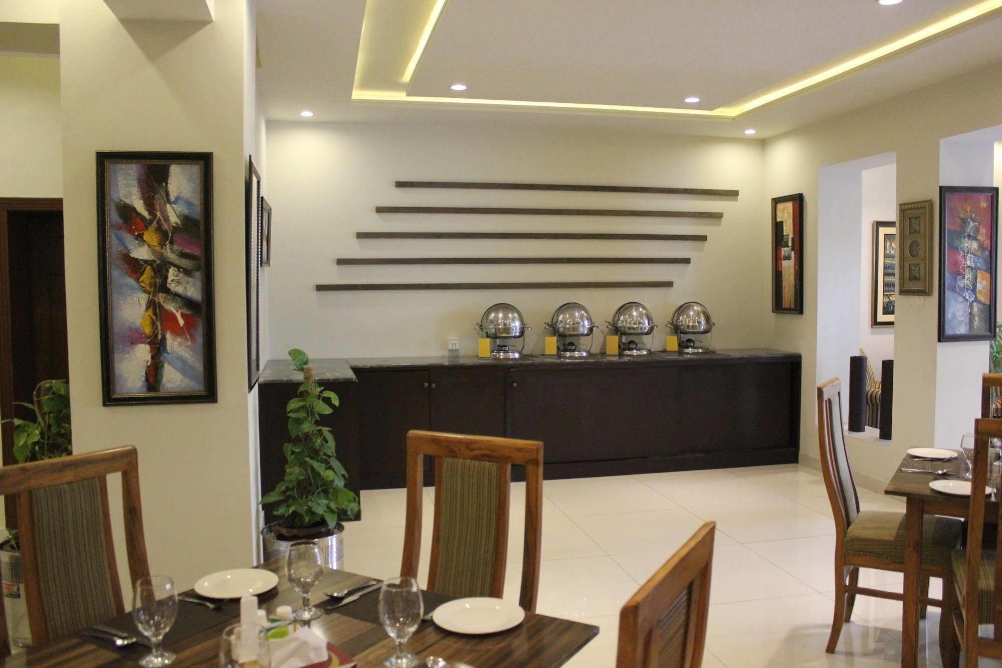 Hotel One Super, Islamabad Exterior photo