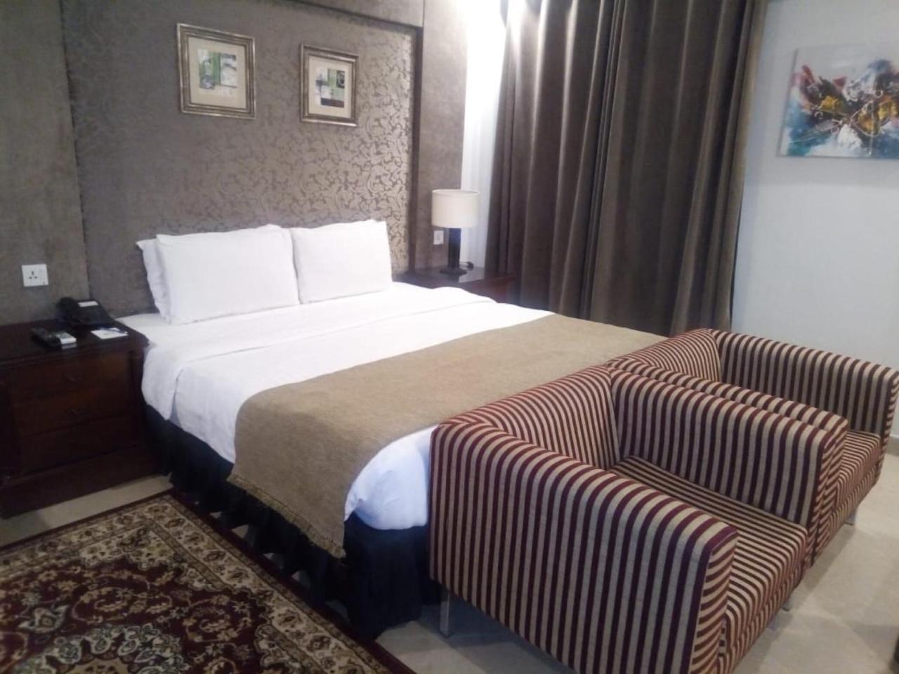 Hotel One Super, Islamabad Exterior photo